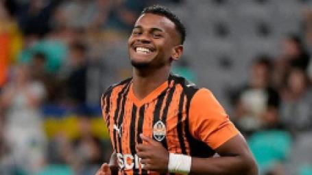 yok-artik-arda-turan-birinci-macinda-25-yillik-rekoru-kirdi-shaktar-donetskte-tarihe-gecti-3