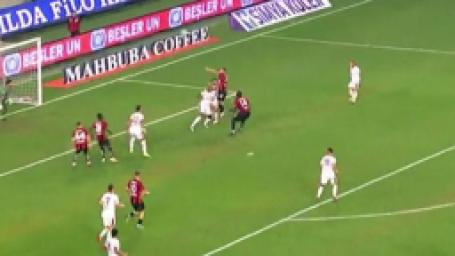 gaziantep-fk-galatasaray-macini-trio-takimi-degerlendirdi-karar-gercek-net-penalti-13