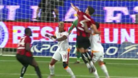 gaziantep-fk-galatasaray-macini-trio-takimi-degerlendirdi-karar-gercek-net-penalti-15