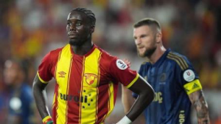 goztepe-fenerbahce-macinin-akabinde-sert-tenkit-bu-maliyetle-fenerbahceye-yapilan-en-buyuk-ihanet-4