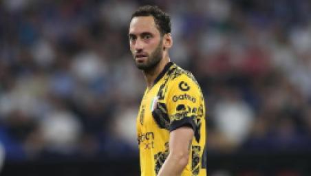 bu-interdeki-son-macim-inter-udinese-macindan-sonra-hakan-calhanoglu-krizi-galatasaraya-hakikat-rota-ciziliyor-7