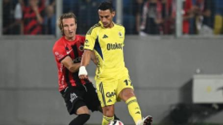 genclerbirligi-fenerbahce-macinin-akabinde-usta-isimden-sert-ihtar-kimseyi-yaniltmasin-hali-saha-maci-1