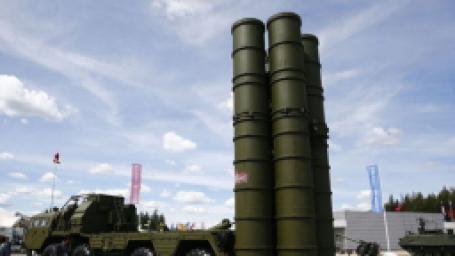 rusya-hindistan-ile-ek-s-400-sevkiyatini-gorusuyor