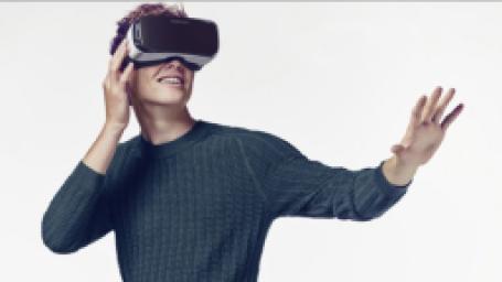 samsungdan-ucuncu-tanitim-aktifligi-surprizi-uce-katlanan-telefon-mu-geliyor
