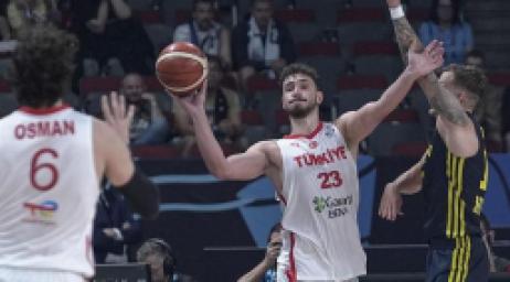 canli-turkiye-polonya-maci-canli-anlatim-takimlar-istatistikler-eurobasket-2025-ceyrek-final-3