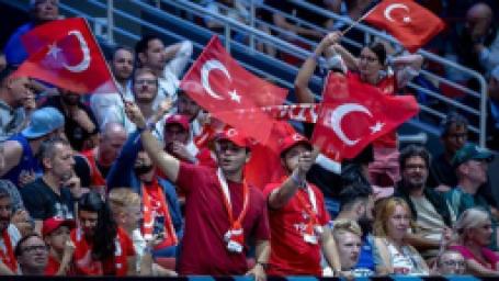 turkiye-yunanistan-macinin-baslama-saati-asik-r-oldu-thy-rigaya-ek-sefer-koydu-1