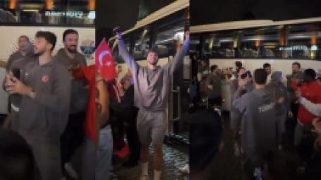 alperen-sengun-kurtlarini-doktu-eurobaskette-finale-cikan-12-devam-adamdan-erik-kismiyla-kutlama-4