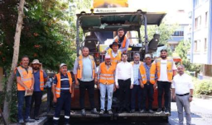 baskan-guner-asfalt-calismalarini-yerinde-denetledi