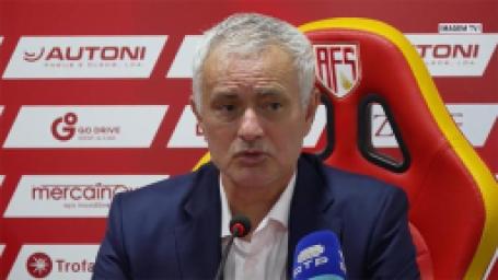 mourinhonun-benficayla-birinci-galibiyeti-mansetlerde-sok-kelamlar-cok-aci-cekiyor-4