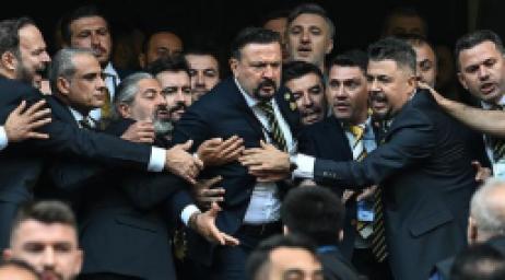 canli-fenerbahce-liderini-seciyor-ali-koc-mu-sadettin-saran-mi-oy-verme-sureci-basladi-5