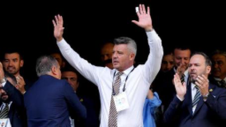 fenerbahcenin-yeni-baskani-sadettin-sarana-tebrik-iletileri