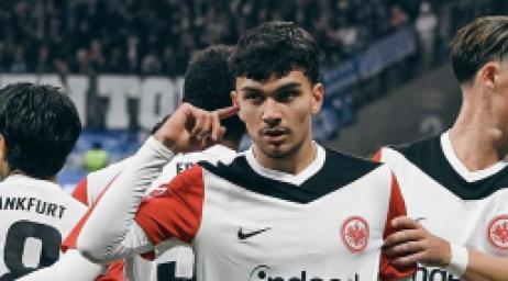 can-uzun-icin-rekor-bonservis-frankfurt-cildirdi-2