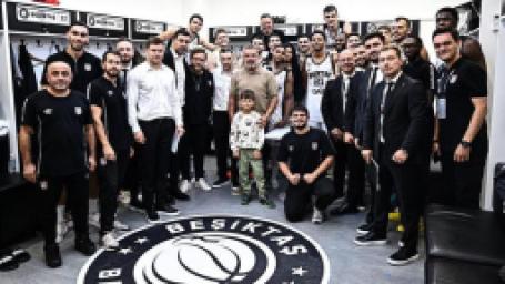 besiktas-doneme-3te-3le-basladi-100ler-guluyor-besiktas-gain-onvo-buyukcekmece-mac-sonucu-100-76-1