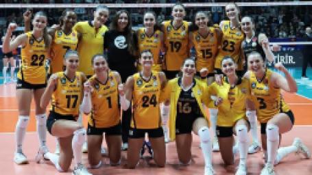 vakifbank-lige-galibiyetle-basladi-zeren-spor-vakifbank-1-3