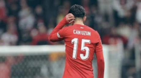 almanyada-ulusal-kadro-gerginligi-yildiz-futbolcu-icin-alman-kulubu-isyan-etti-oynatilmayacaksa-neden-cagiriliyor-2