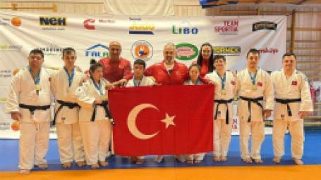 ozel-ulusal-judoculardan-8-altin-madalya