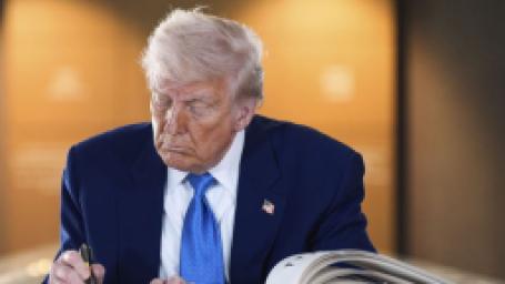 trump-genius-tasarisini-imzaladi