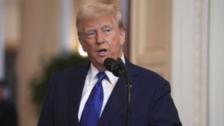 trump-kanadaya-yuzde-35-tarife-uygulanacagini-duyurdu